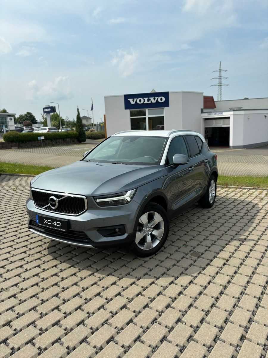 Volvo  XC40 Momentum 2WD