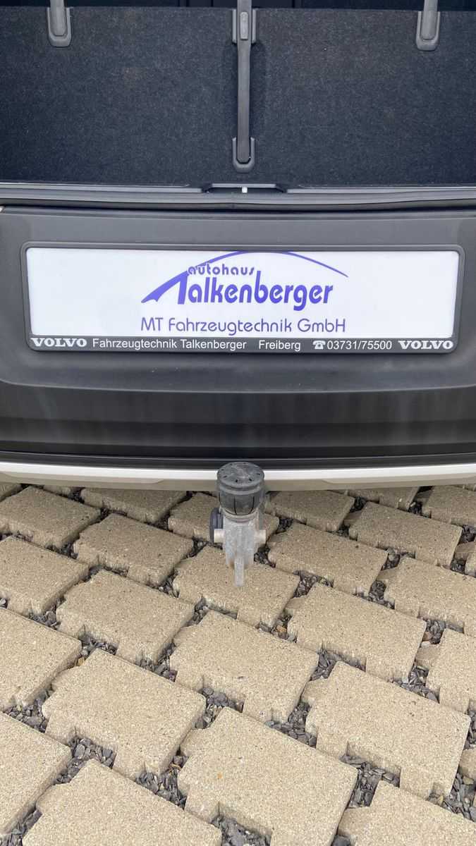 Volvo  Inscription 2WD