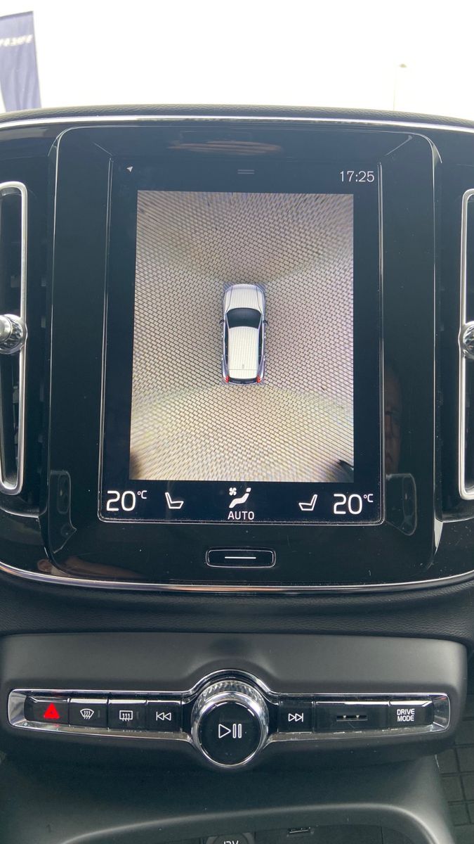 Volvo  Inscription 2WD