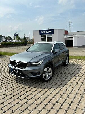 Volvo  XC40 Momentum 2WD