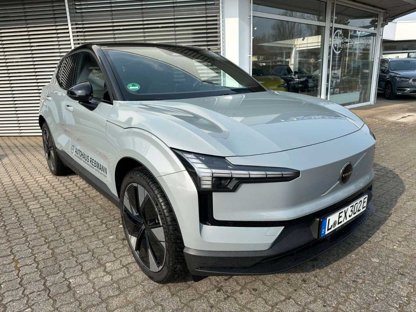 Volvo  Plus*Pure Electric*Winter-P*abged. Fenster*