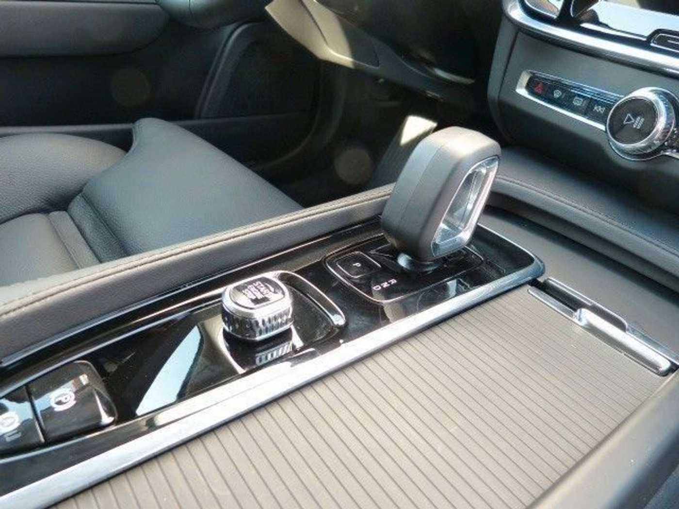 Volvo  V90 CC *Plus*AWD*Standh*360°*Licht-P