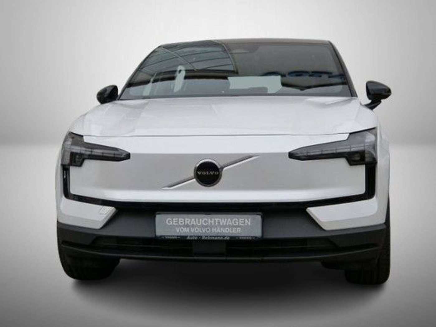 Volvo  Plus 2WD Pure Electric