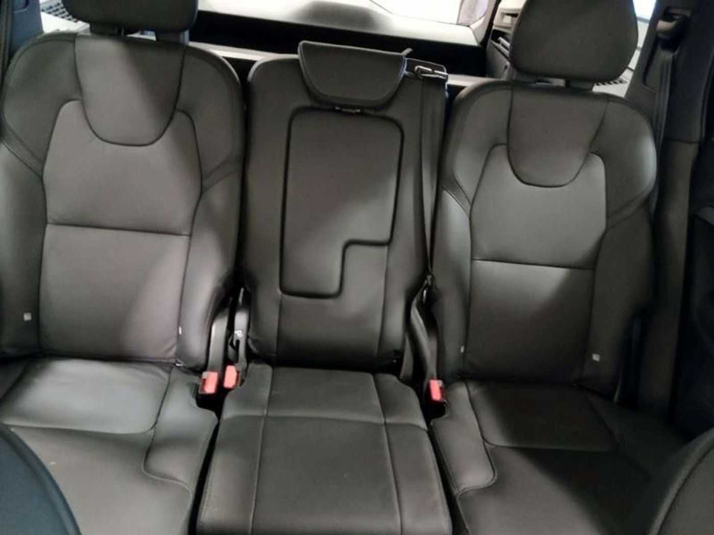 Volvo  *Plus Bright*AWD*SD*AHK*Standh*Licht-P*