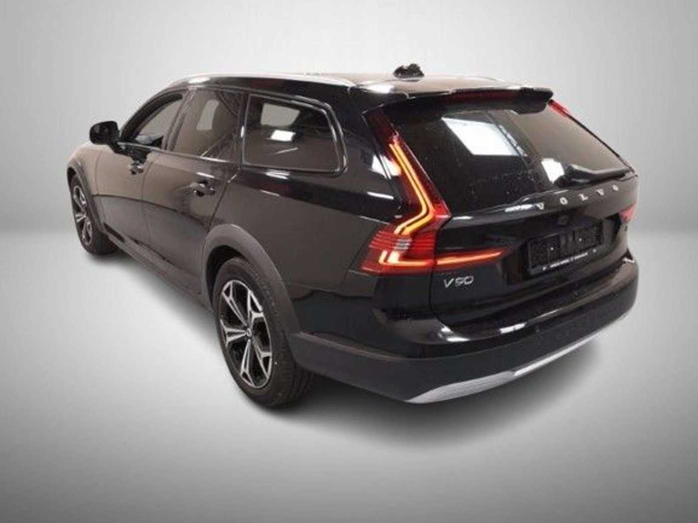 Volvo  V90 CC*Pro*XeniumPro*AHK*Licht-P*Sitz-Komfort-P