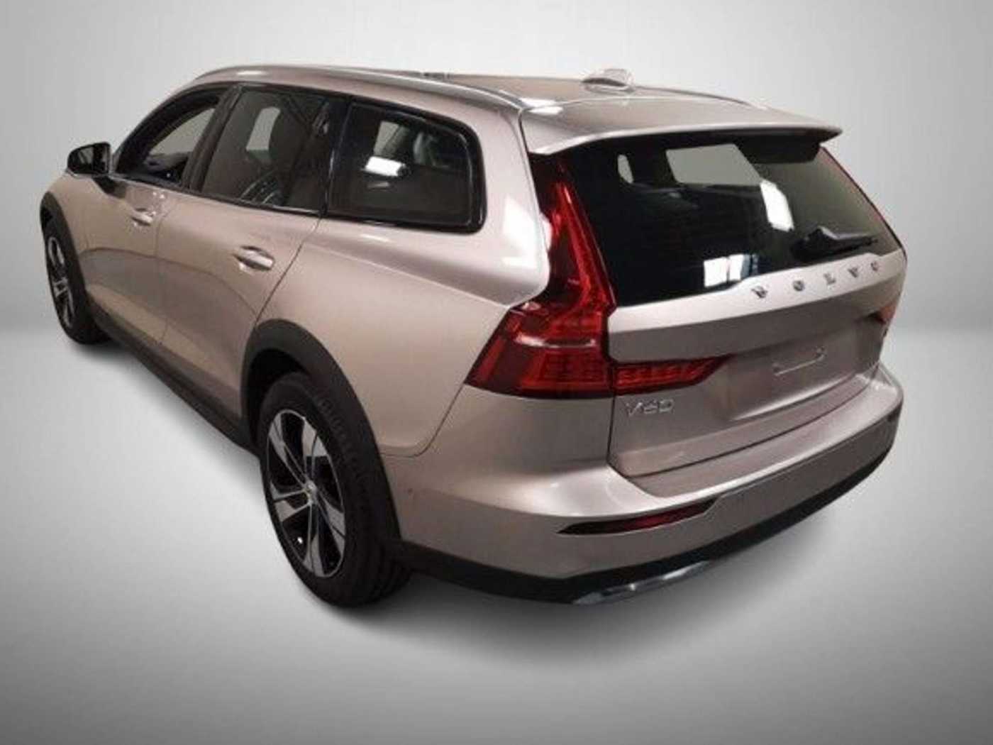 Volvo  *Ultimate Bright*Winter-P*360°*wenig Kilom