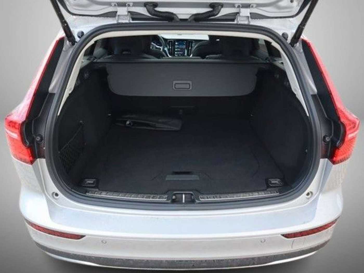 Volvo  Ultimate AWD Bowers Standh AHK