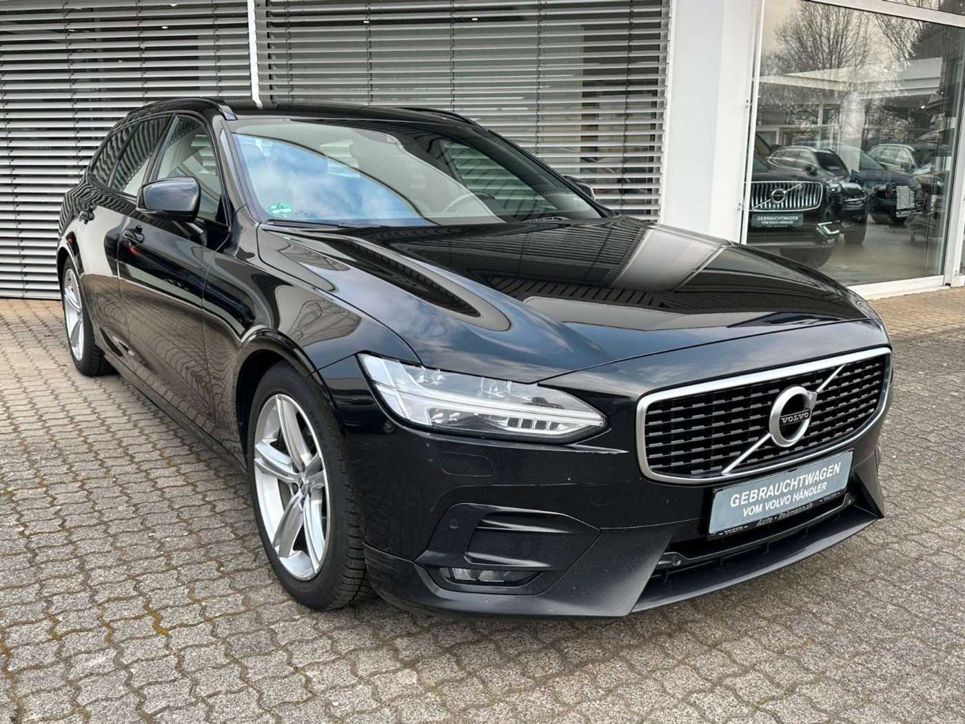 Volvo  D5*R Design*AWD*Licht*Standh*Xenium*Autom.