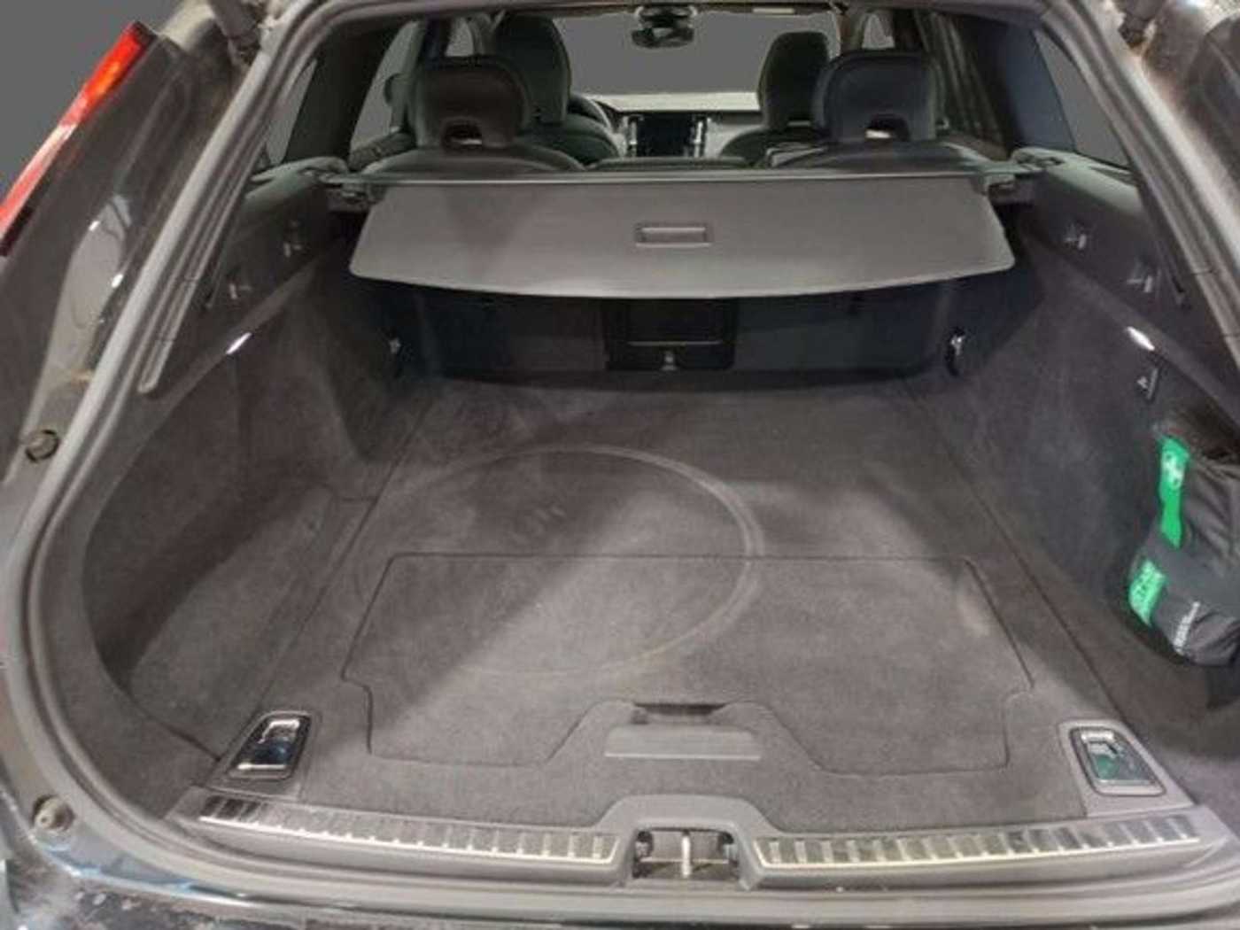 Volvo  V90 CC*Plus Bright*AWD*Licht*20Zoll*Standheizung
