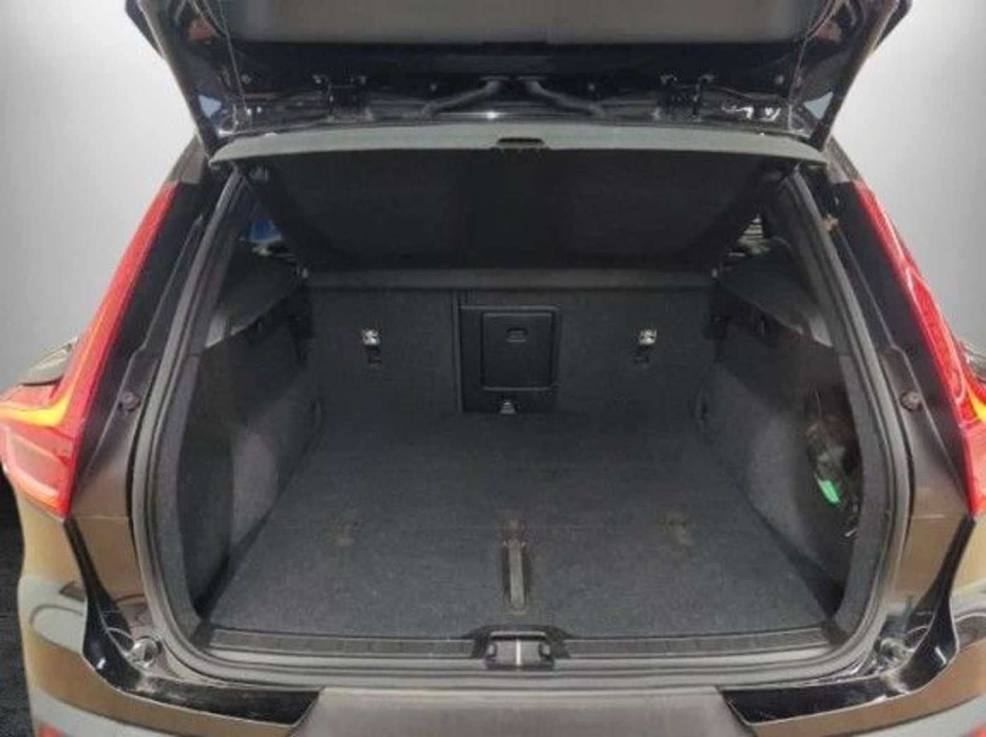 Volvo  Plus *Pure Electric*