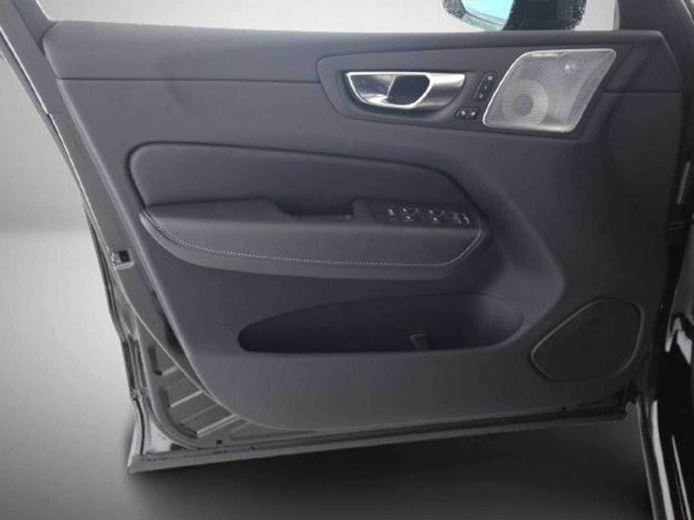 Volvo  Ultra Dark*AWD*