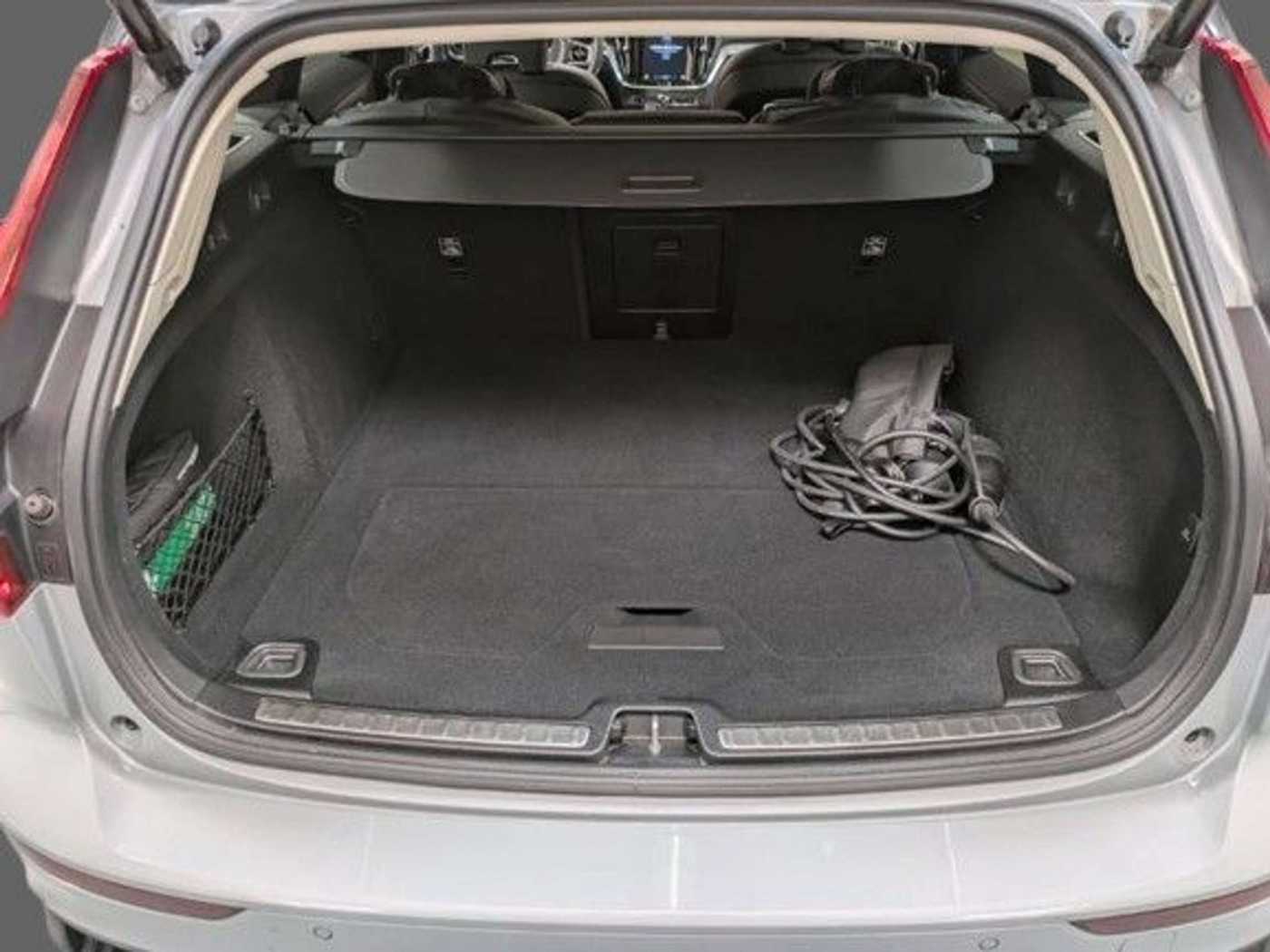 Volvo  T6 Plus Dark*Plug-In*Hybrid*AWD*BLIS*AHK