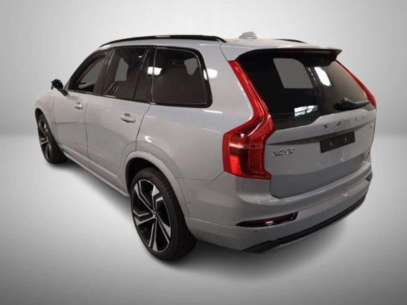 Volvo  T8 Ultra Dark*Plug-In*AWD*LuftFW*22 Zoll*