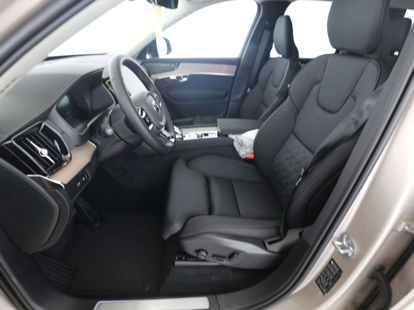 Volvo  T8 Facelift*Plus Dark* LuftFW*SD*360°K*