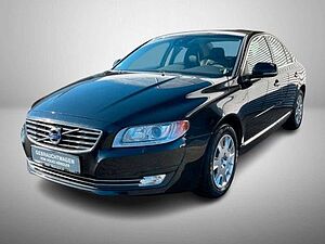 Volvo  D5 Momentum Aut. Xenon*Leder*Navi*AHK*SHZ