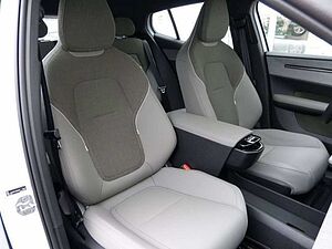 Volvo  Plus 2WD Pure Electric