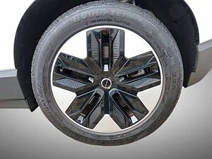 Volvo  Plus 2WD Pure Electric