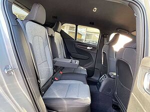 Volvo  T5Core Recharge Plug-In Hybrid 2WD