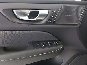 Volvo  Diesel*Plus Dark*Standh*BLIS*360°*Licht-P*