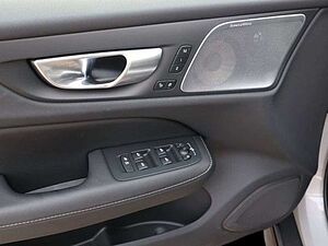Volvo  Ultimate AWD Bowers Standh AHK