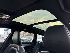 Volvo  D5*R Design*AWD*Licht*Standh*Xenium*Autom.