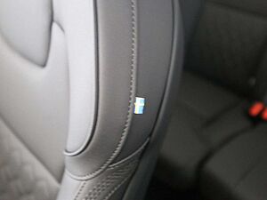 Volvo  T8 Facelift*Plus Dark* LuftFW*SD*360°K*