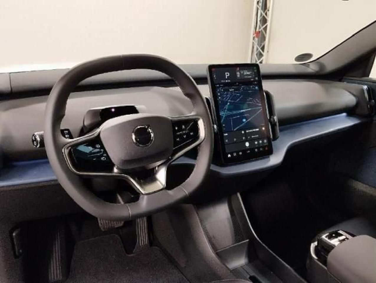 Volvo  Ultra 2WD Pure Electric
