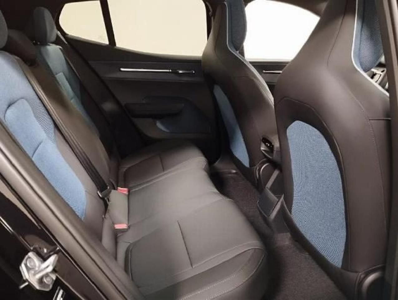 Volvo  Ultra 2WD Pure Electric