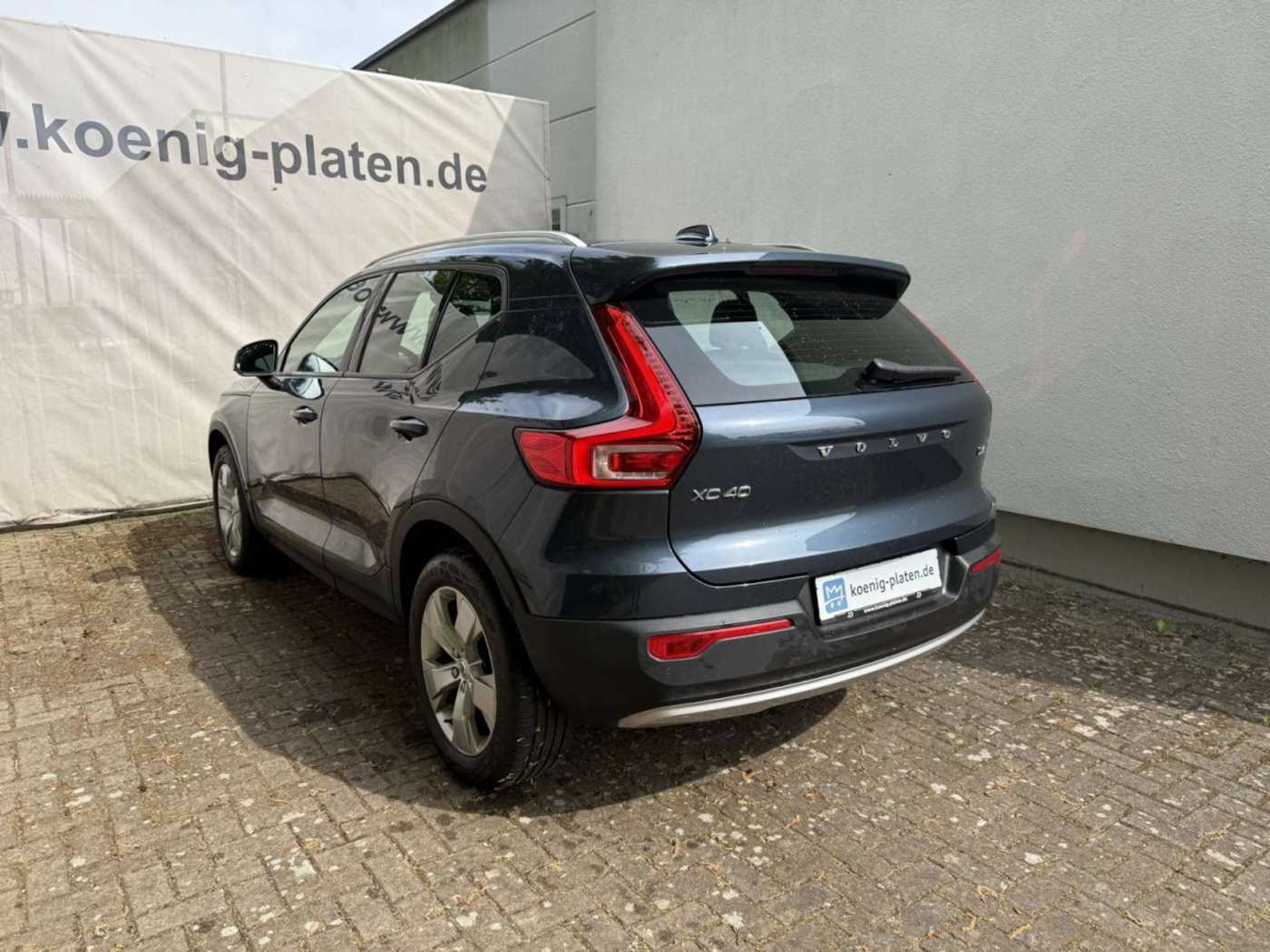 Volvo  D3 2WD Momentum Pro (EURO 6d-TEMP) Klima Navi