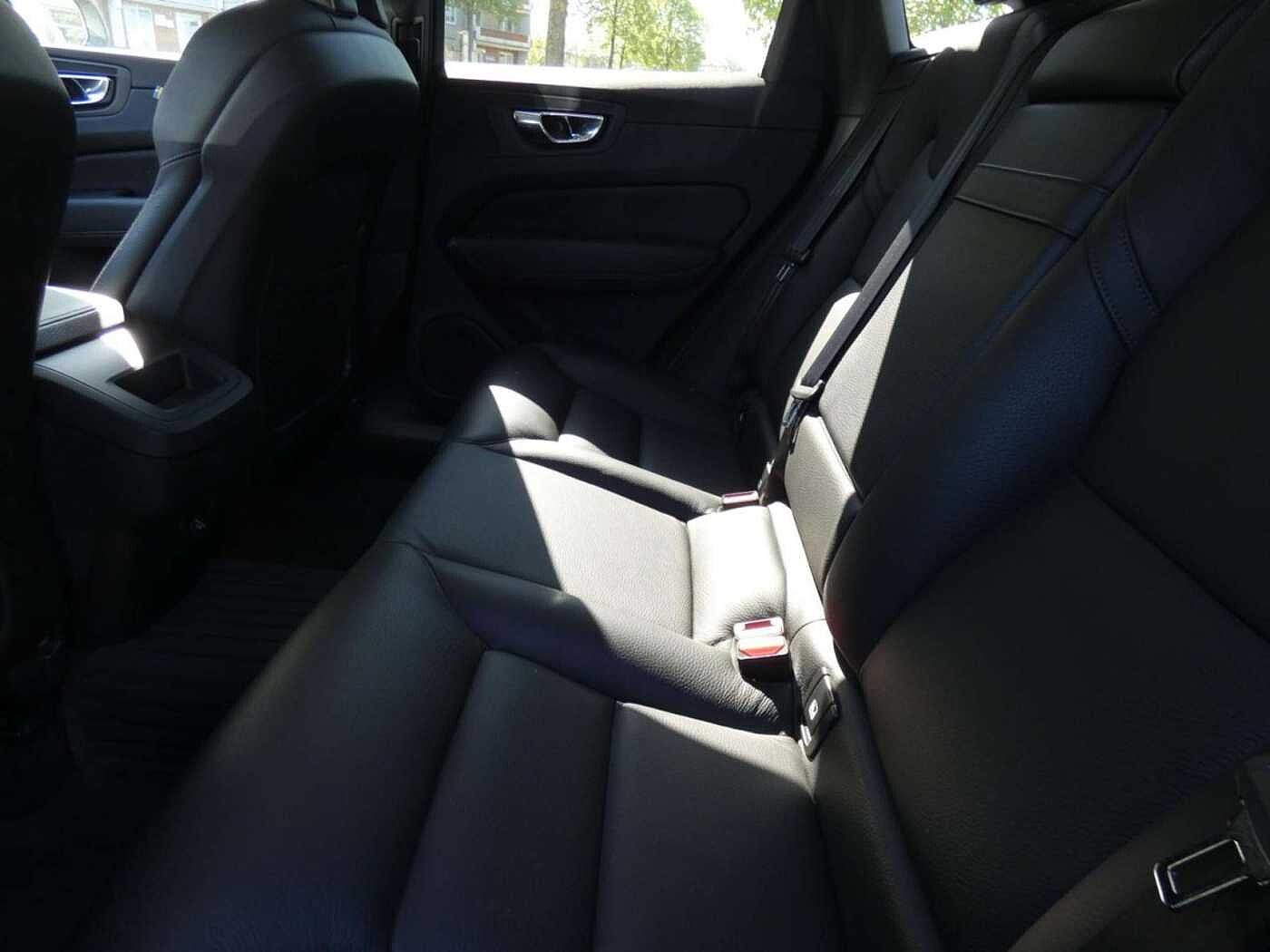 Volvo  D4 AWD Inscription (EURO 6d-TEMP) Klima Navi