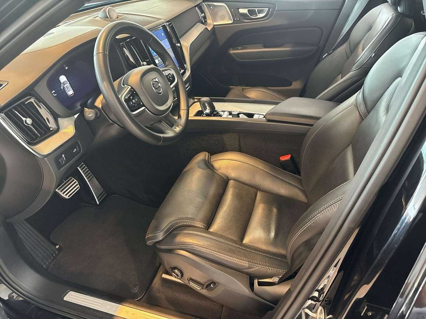 Volvo  B5 (Diesel) AWD R-Design (EURO 6d) Klima Navi