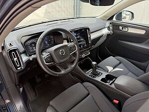 Volvo  D3 2WD Momentum Pro (EURO 6d-TEMP) Klima Navi