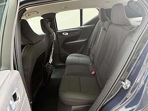Volvo  D3 2WD Momentum Pro (EURO 6d-TEMP) Klima Navi