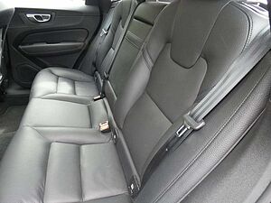 Volvo  B4 (Diesel) AWD Inscription (EURO 6d) Klima Navi