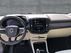 Volvo  T2 2WD Plus Bright (EURO 6d) Klima Navi