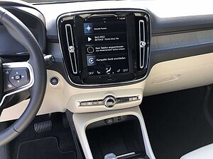 Volvo  T2 2WD Plus Bright (EURO 6d) Klima Navi