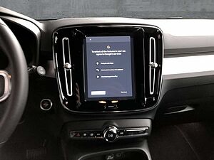 Volvo  B4 2WD Plus Bright (EURO 6d) Klima Rückfahrkamera