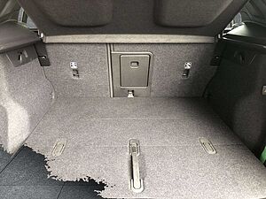 Volvo  B4 2WD Plus Bright (EURO 6d) Klima Rückfahrkamera