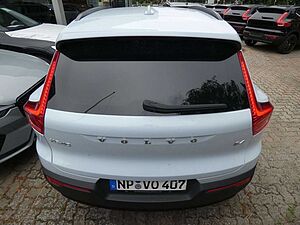 Volvo  B4 2WD Plus Dark (EURO 6d) Klima Navi