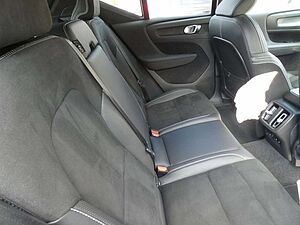 Volvo  D4 AWD R-Design (EURO 6d-TEMP) Klima Navi