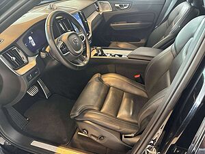 Volvo  B5 (Diesel) AWD R-Design (EURO 6d) Klima Navi