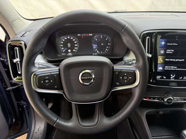 Volvo  D3 2WD Momentum Pro (EURO 6d-TEMP) Klima Navi