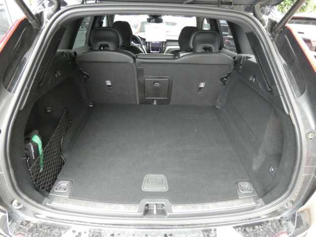 Volvo  B5 (Benzin) AWD Ultimate Dark (EURO 6d) Klima