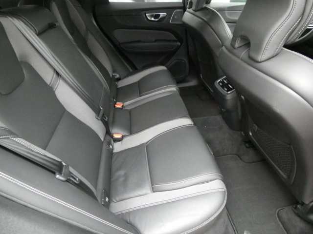 Volvo  B5 (Benzin) AWD Ultimate Dark (EURO 6d) Klima