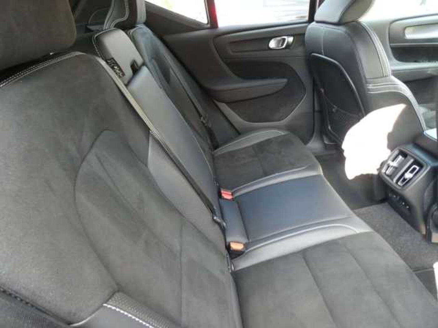 Volvo  D4 AWD R-Design (EURO 6d-TEMP) Klima Navi