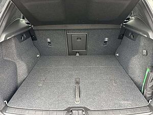 Volvo  B3 2WD Plus Dark (EURO 6d) Klima Rückfahrkamera