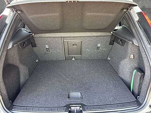 Volvo  T4 Ultimate Dark Recharge Plug-In Hybrid Klima