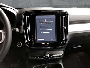 Volvo  B4 2WD Plus Bright (EURO 6d) Klima Rückfahrkamera