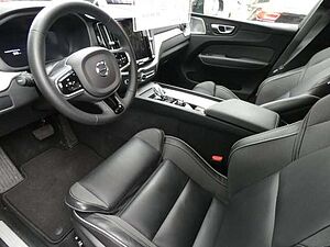 Volvo  B5 (Benzin) AWD Ultimate Dark (EURO 6d) Klima