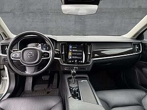 Volvo  D4 Momentum (EURO 6d-TEMP)(DPF) Klima Navi Leder